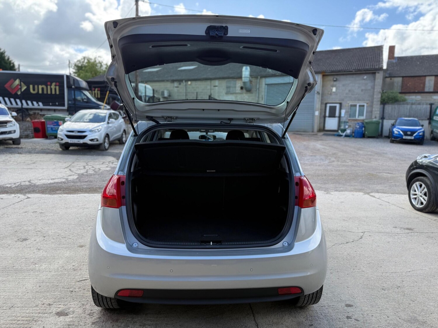 Used Kia Venga 2015 for sale - 75839458: Photo 45