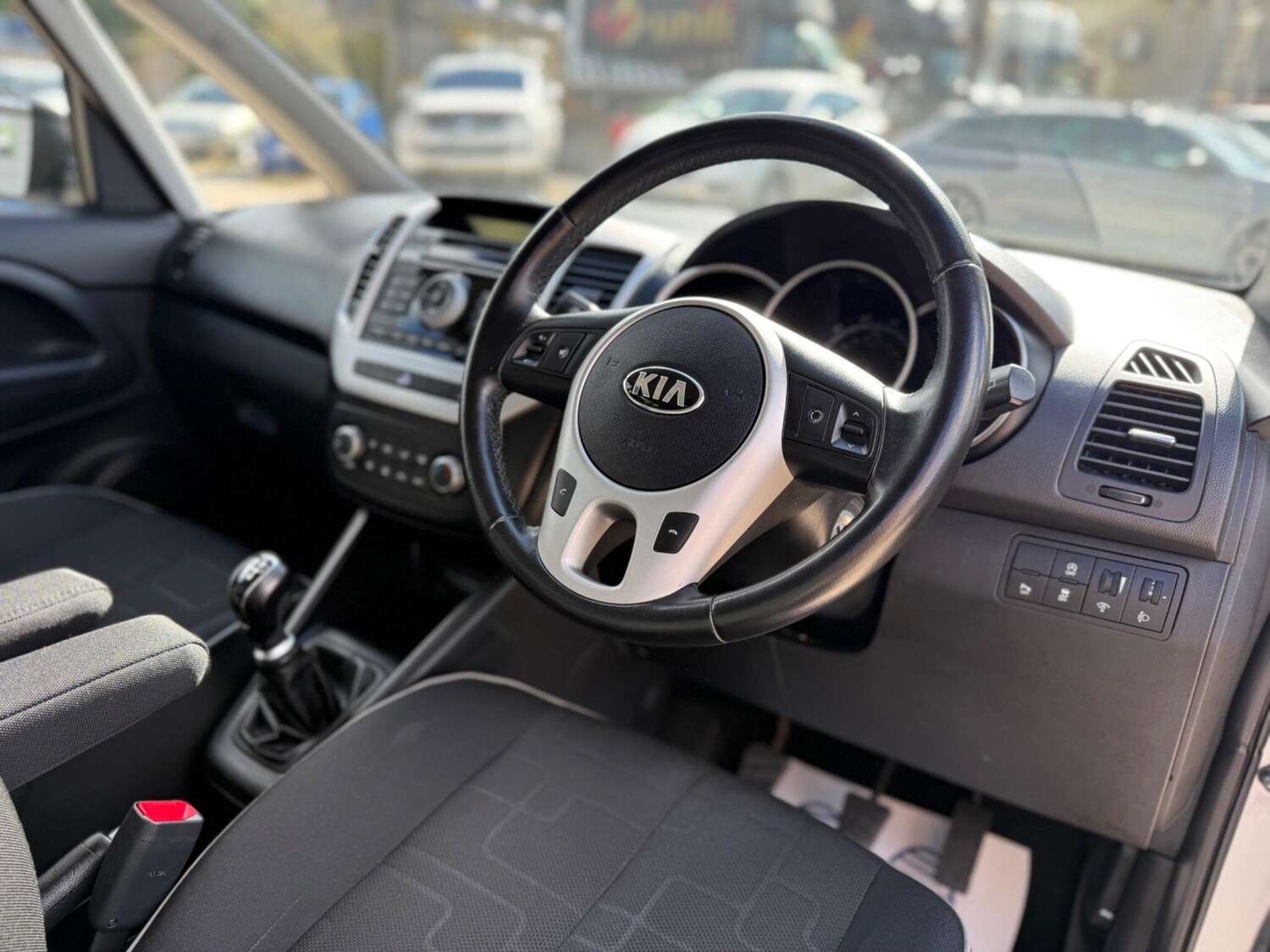 Used Kia Venga 2015 for sale - 75839458: Photo 48