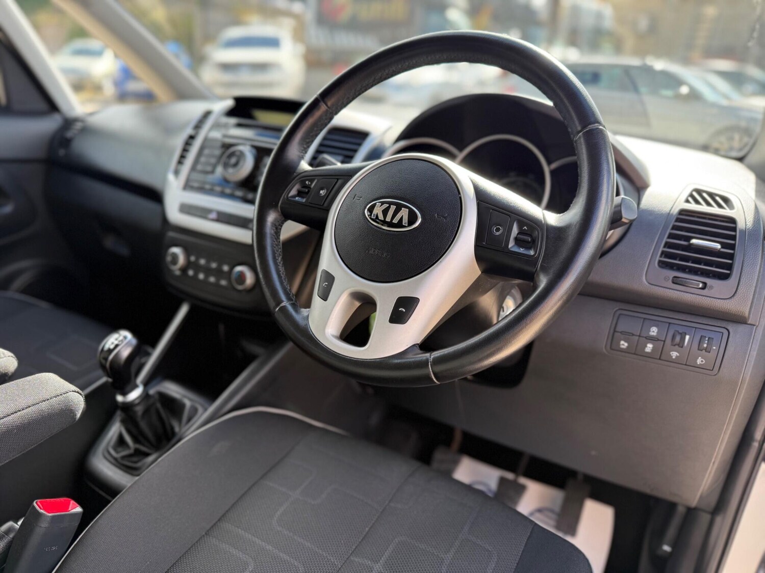 Used Kia Venga 2015 for sale - 75839458: Photo 49