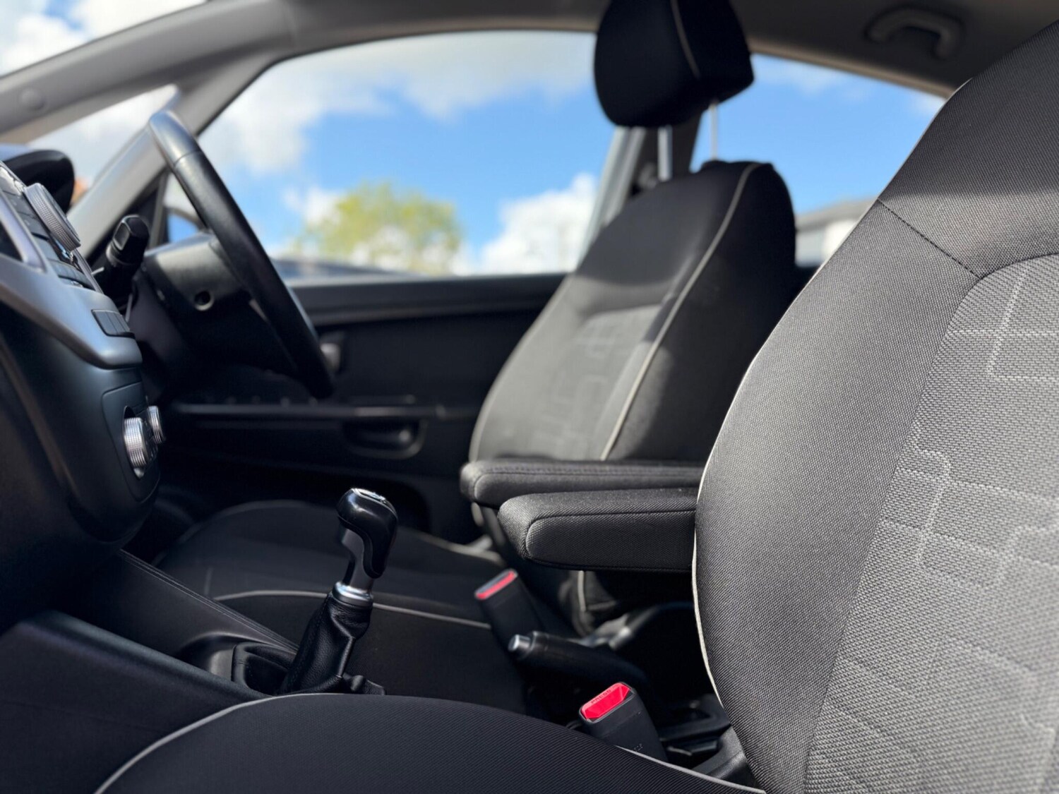 Used Kia Venga 2015 for sale - 75839458: Photo 59