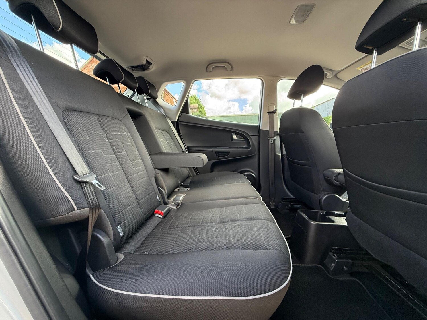 Used Kia Venga 2015 for sale - 75839458: Photo 77