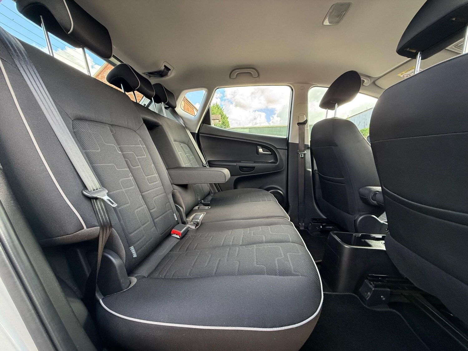 Used Kia Venga 2015 for sale - 75839458: Photo 78