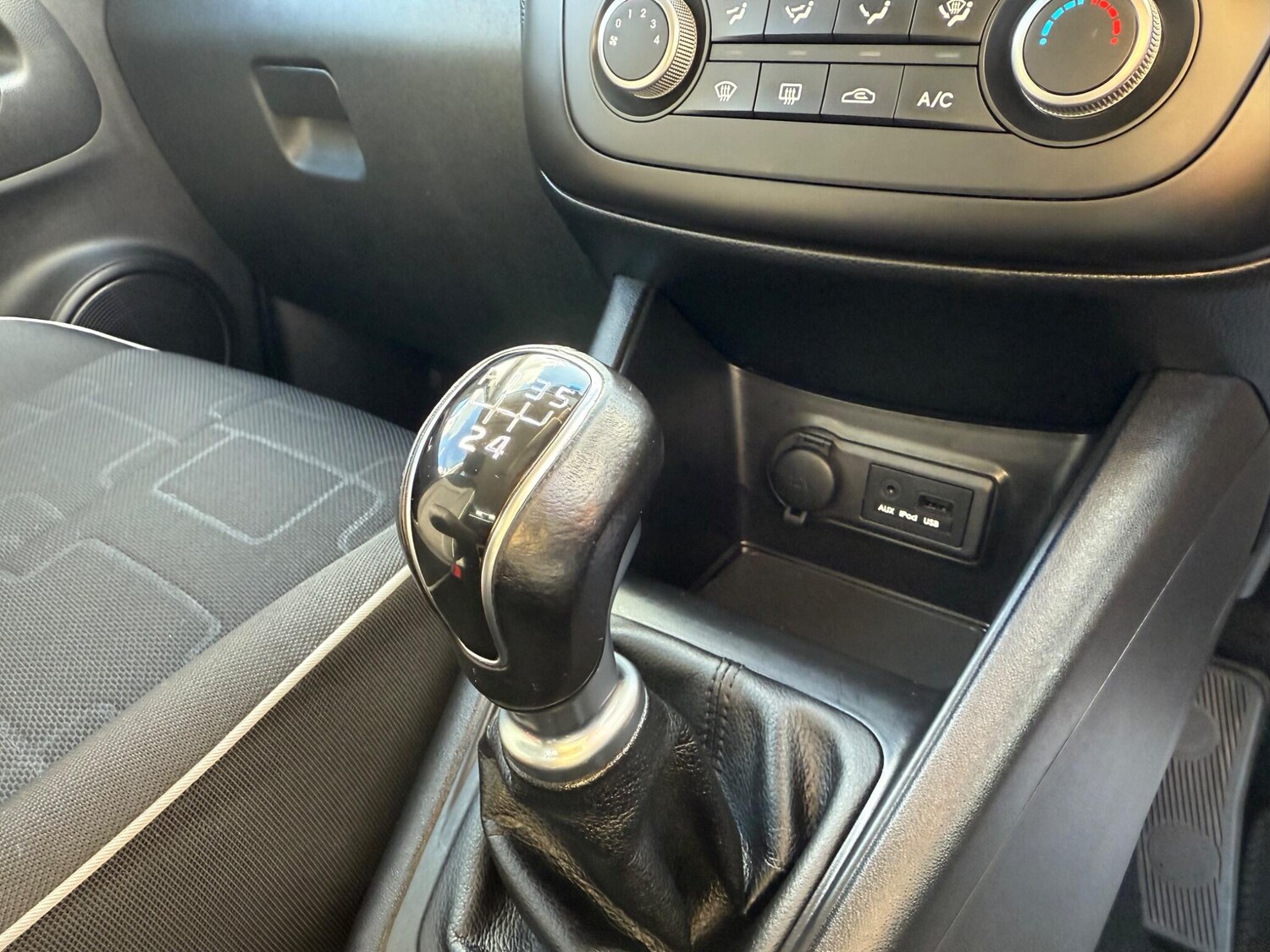 Used Kia Venga 2015 for sale - 75839458: Photo 93