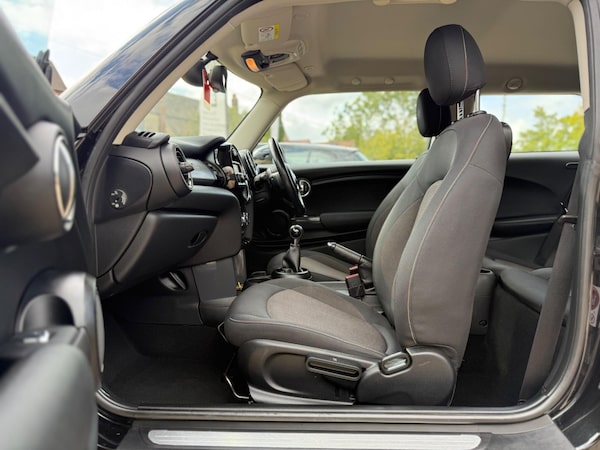 Used MINI Hatch 2017 for sale - 75553195: Photo 5