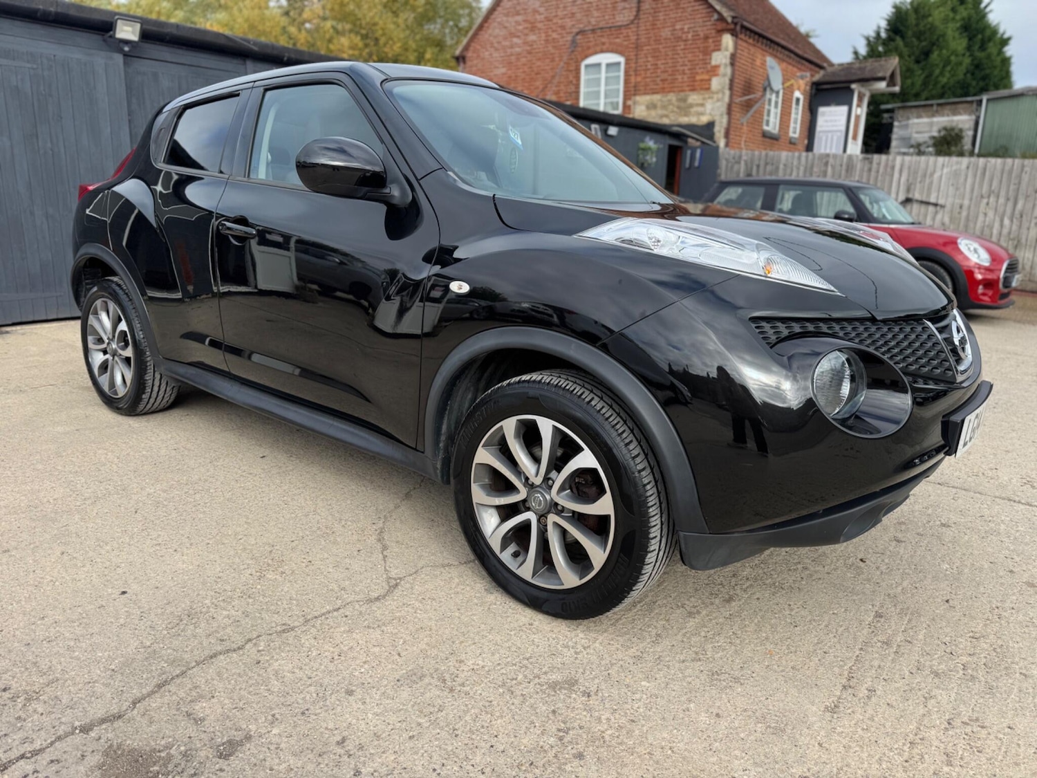 Used Nissan Juke 2014 for sale - 76179539: Photo 14