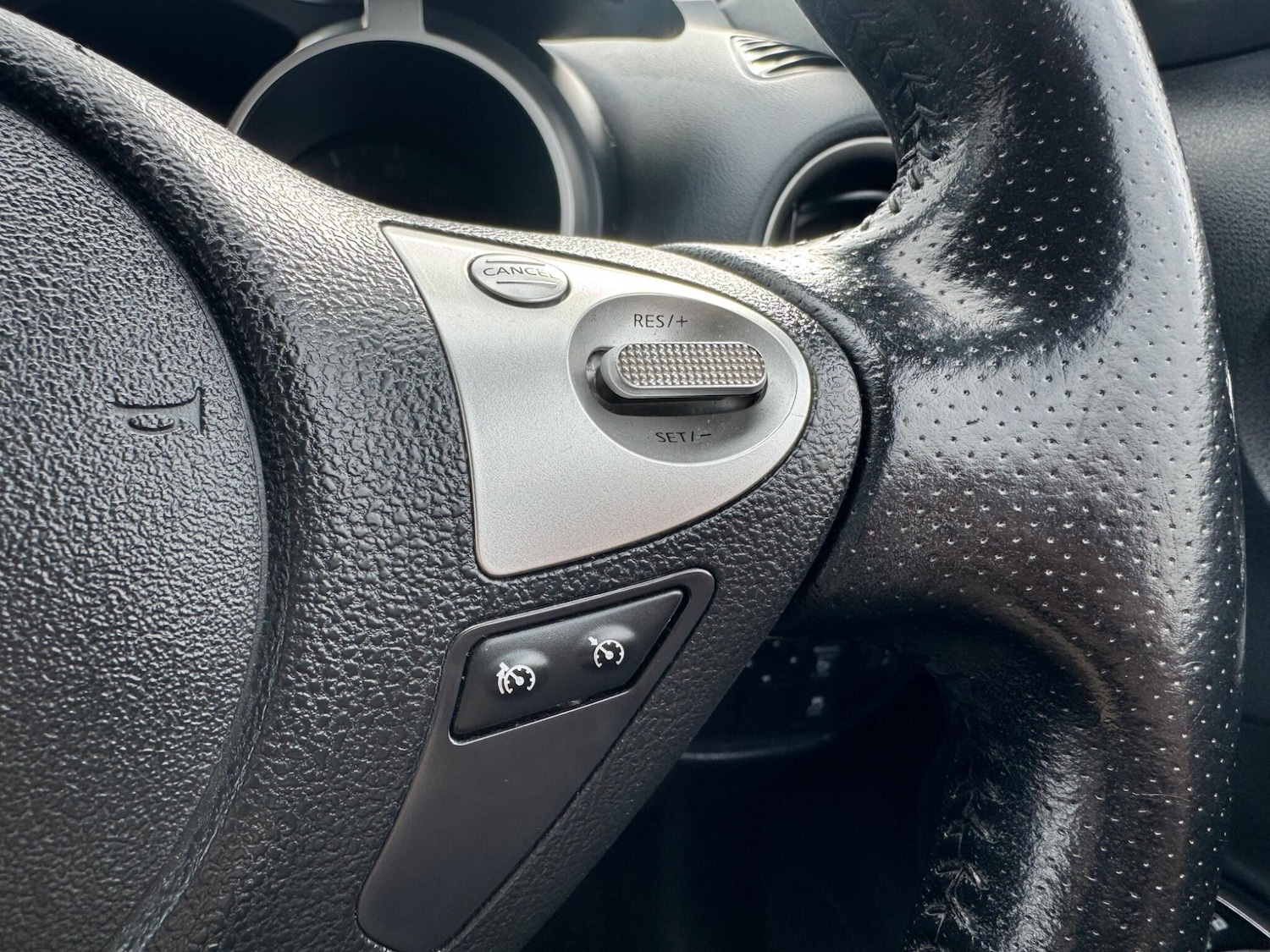 Used Nissan Juke 2014 for sale - 76179539: Photo 58