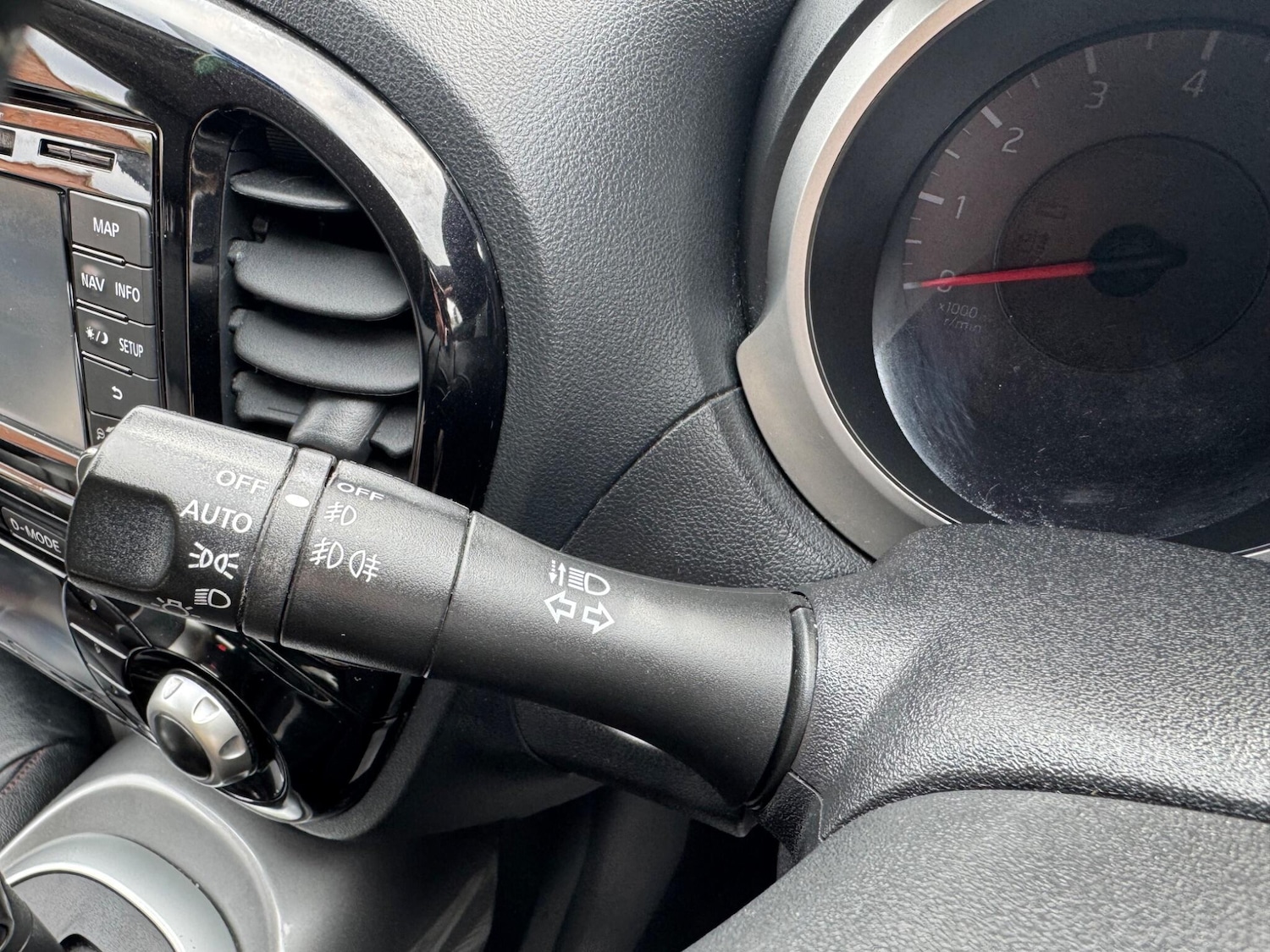 Used Nissan Juke 2014 for sale - 76179539: Photo 59