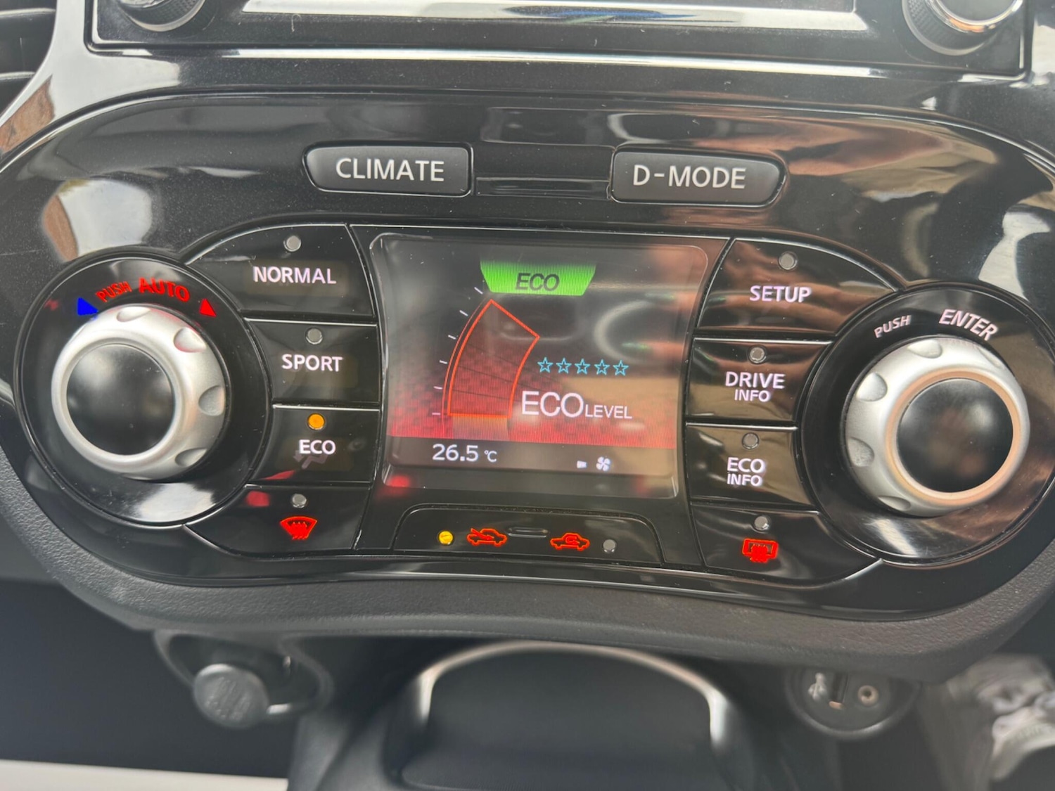 Used Nissan Juke 2014 for sale - 76179539: Photo 88