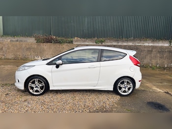 Used Ford Fiesta 2012 for sale - 76512428: Photo