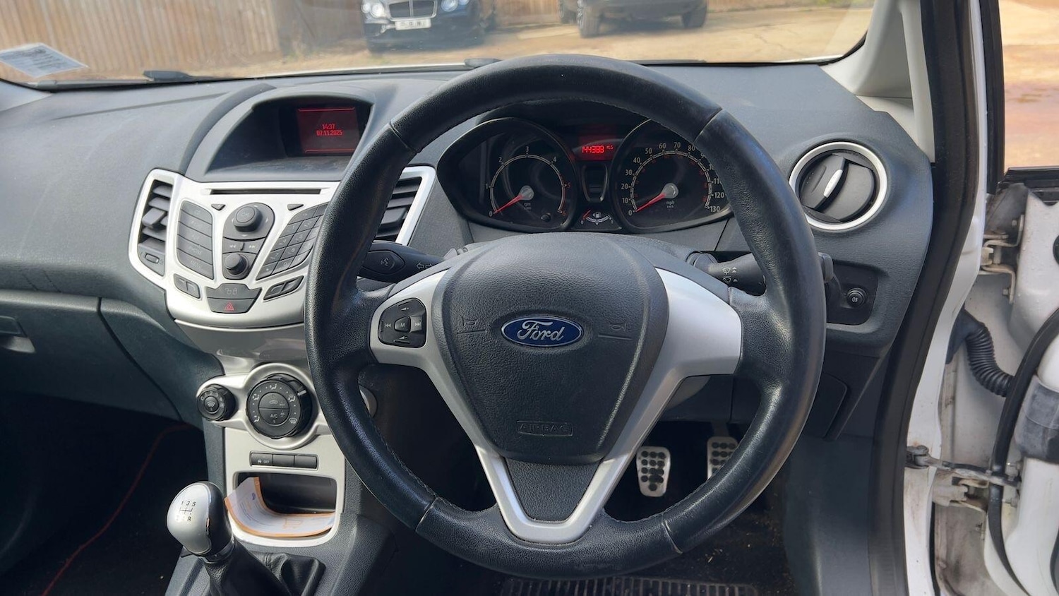 Used Ford Fiesta 2012 for sale - 76512428: Photo 4