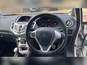 Used Ford Fiesta 2012 for sale - 76512428: Photo