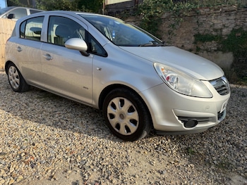 Vauxhall - Corsa