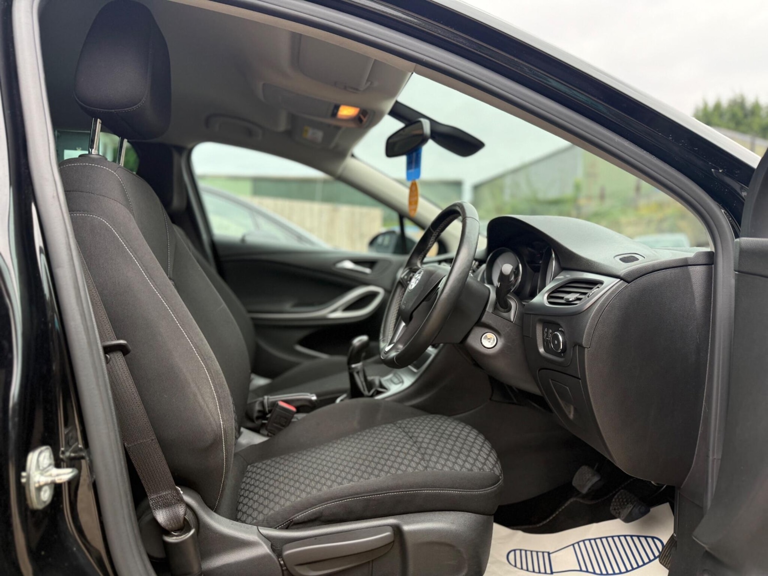 Vehicle 28