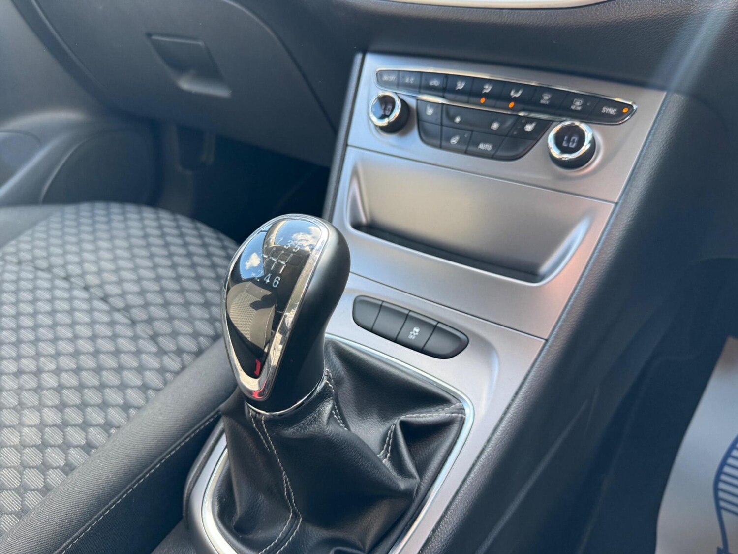 Used Vauxhall Astra 2018 for sale - 76020702: Photo 89