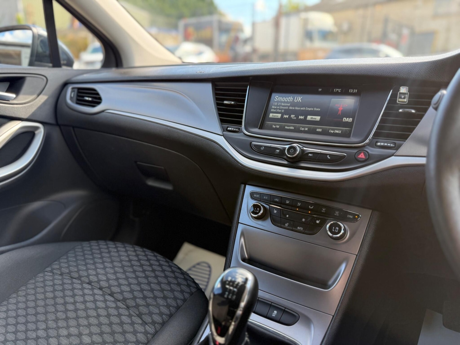 Used Vauxhall Astra 2018 for sale - 76020702: Photo 99