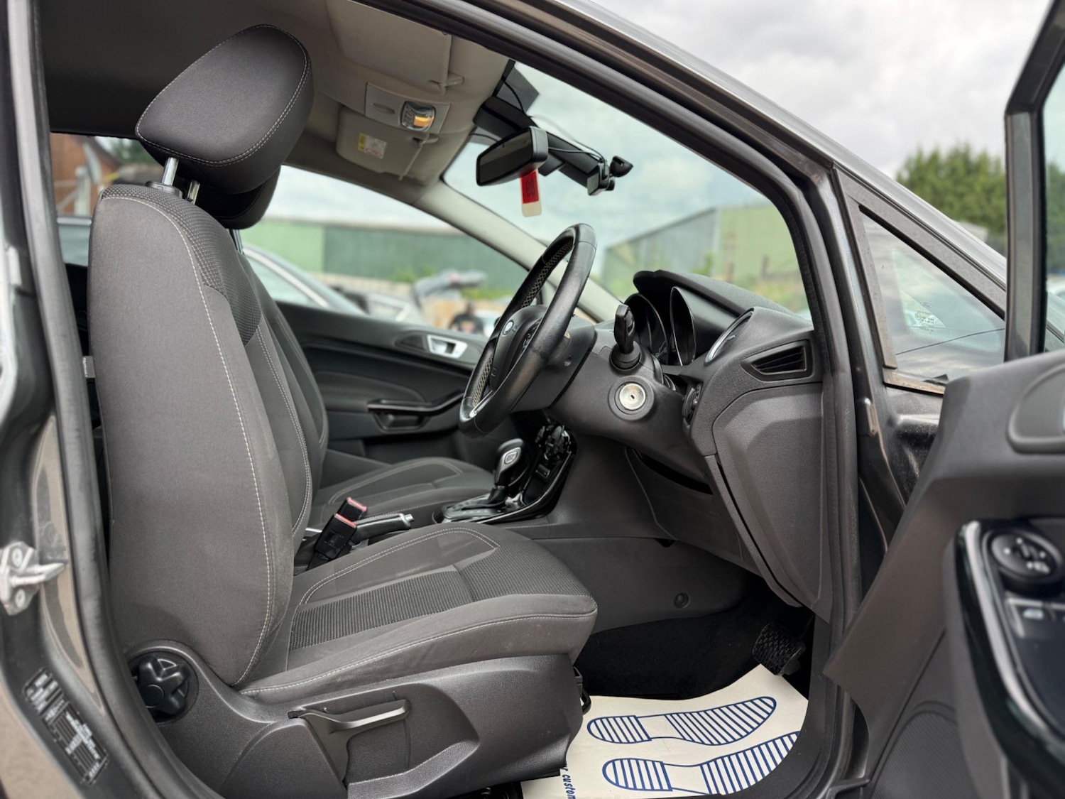 Vehicle 28