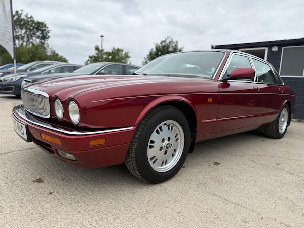 Used Jaguar XJ 1995 for sale - 75623098: Photo 17