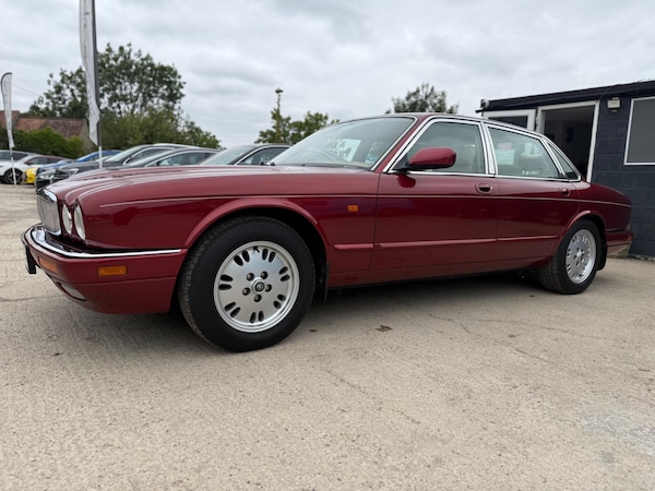 Used Jaguar XJ 1995 for sale - 75623098: Photo 19