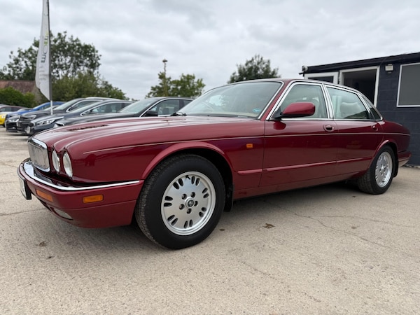 Used Jaguar XJ 1995 for sale - 75623098: Photo 1