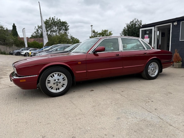 Used Jaguar XJ 1995 for sale - 75623098: Photo 20