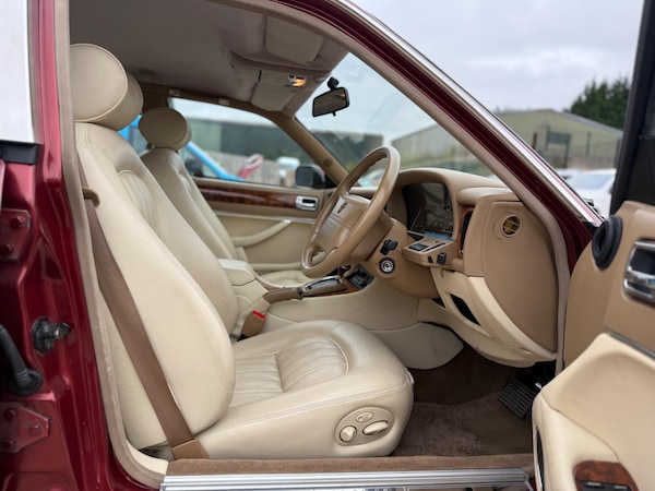 Used Jaguar XJ 1995 for sale - 75623098: Photo 42