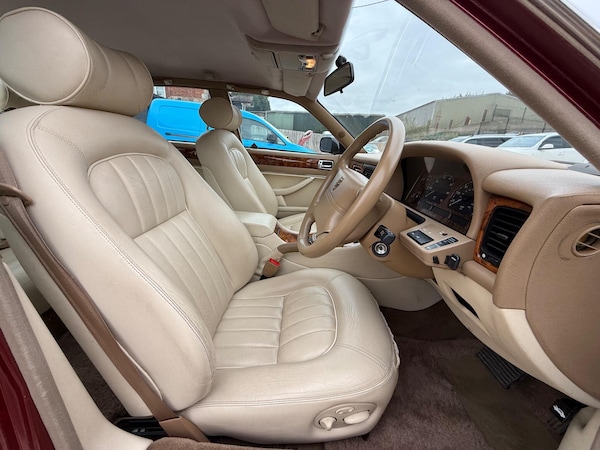 Used Jaguar XJ 1995 for sale - 75623098: Photo 45