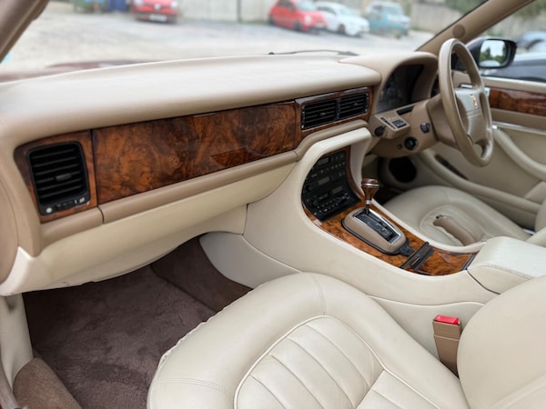 Used Jaguar XJ 1995 for sale - 75623098: Photo 53