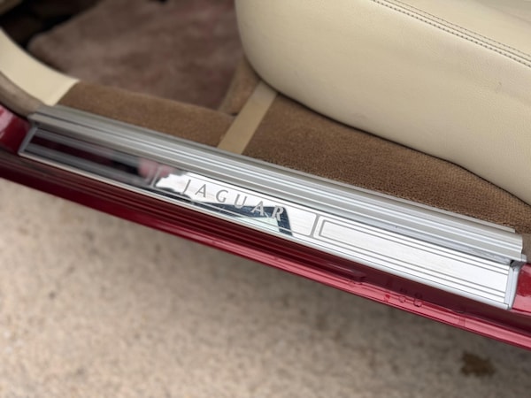 Used Jaguar XJ 1995 for sale - 75623098: Photo 67