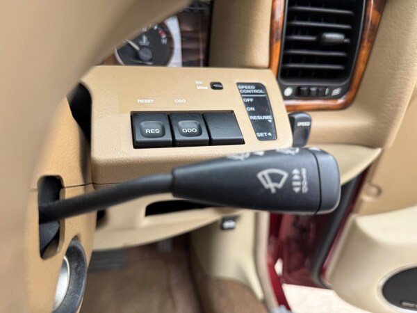 Used Jaguar XJ 1995 for sale - 75623098: Photo 86