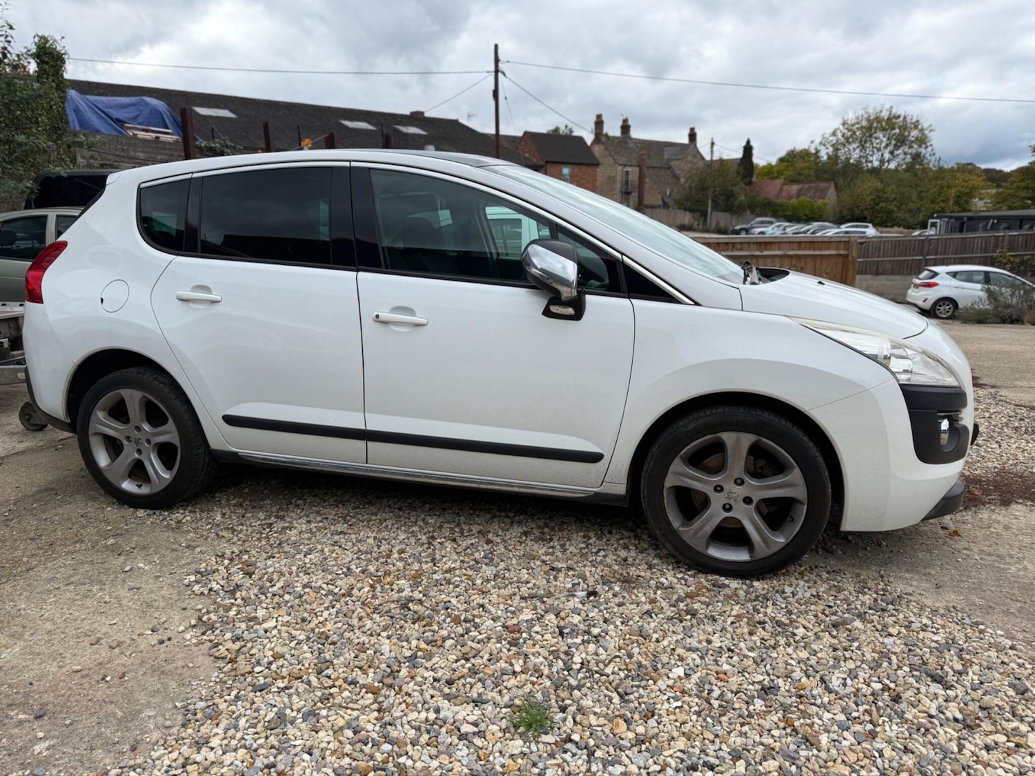 Used Peugeot 3008 2012 for sale - 76215161: Photo 4