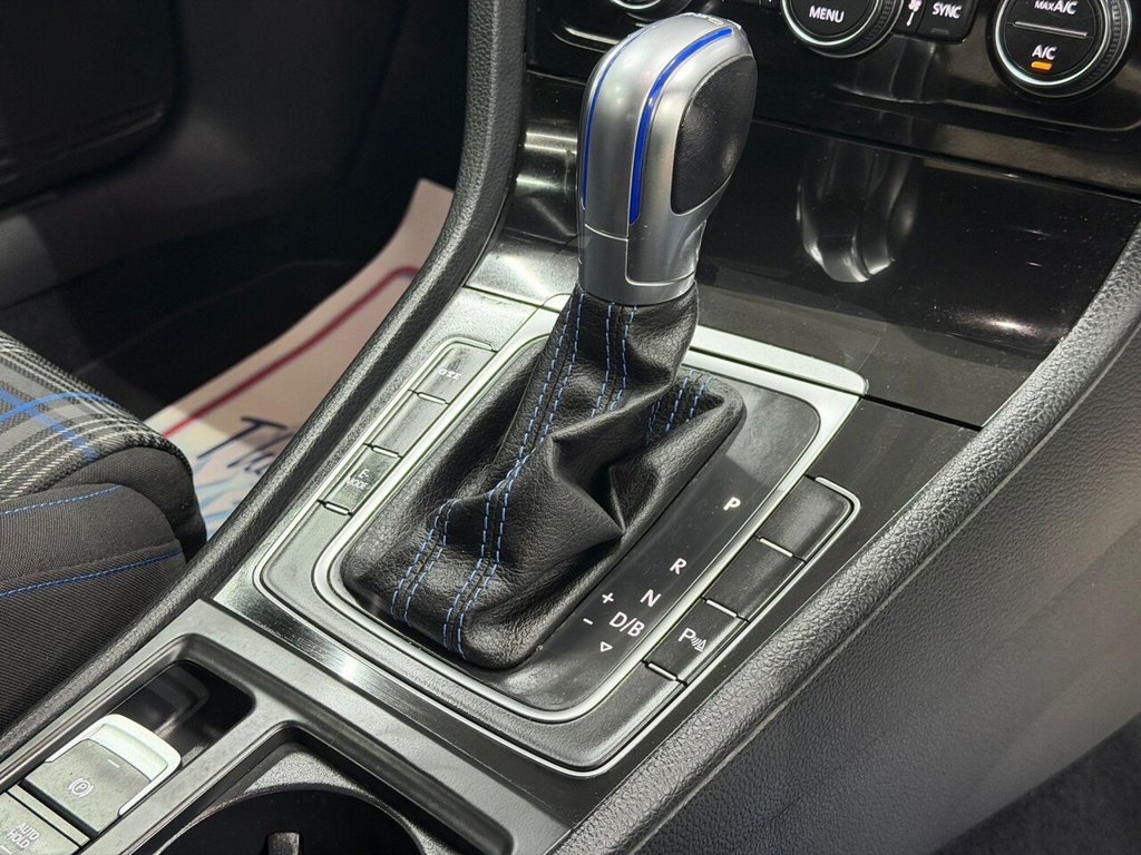 Used Volkswagen Golf 2018 for sale - 77765099: Photo 10