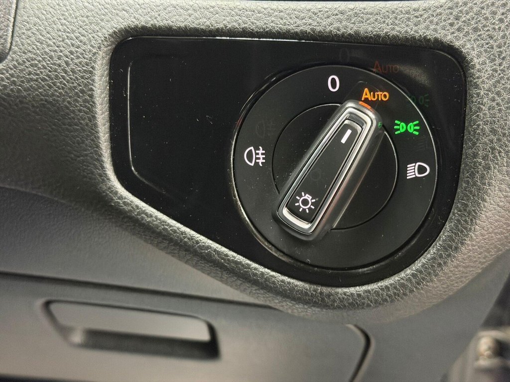 Used Volkswagen Golf 2018 for sale - 77765099: Photo 18