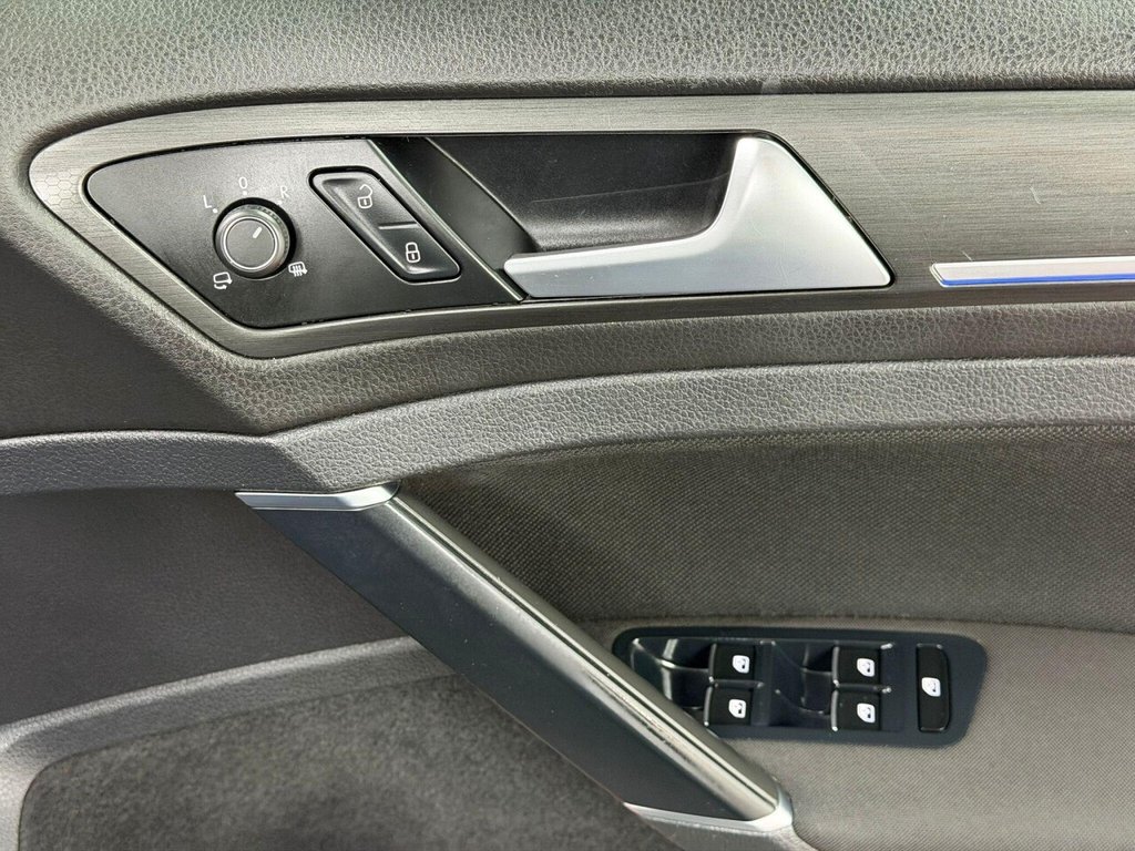 Used Volkswagen Golf 2018 for sale - 77765099: Photo 20