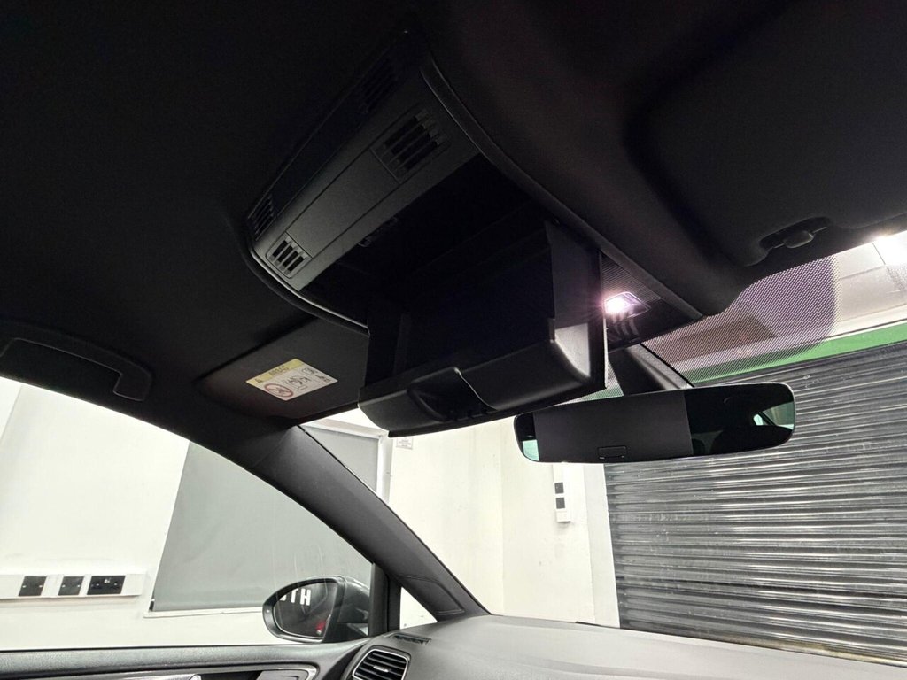 Used Volkswagen Golf 2017 for sale - 77110511: Photo 26