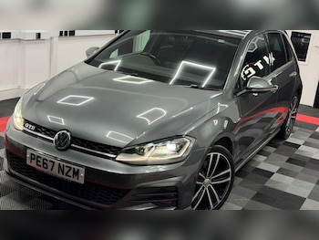 Used Volkswagen Golf 2017 for sale - 77110511: Photo