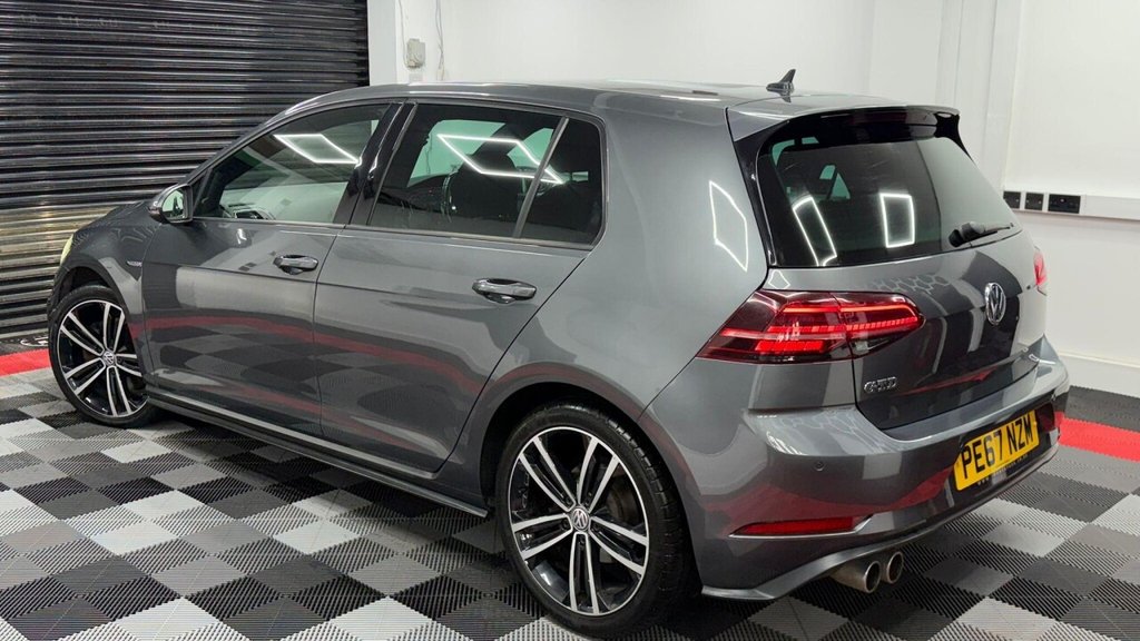 Used Volkswagen Golf 2017 for sale - 77110511: Photo 3