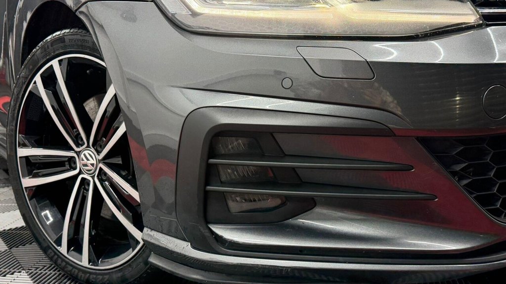 Used Volkswagen Golf 2017 for sale - 77110511: Photo 34