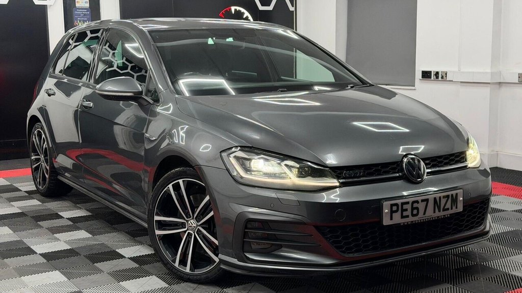 Used Volkswagen Golf 2017 for sale - 77110511: Photo 4