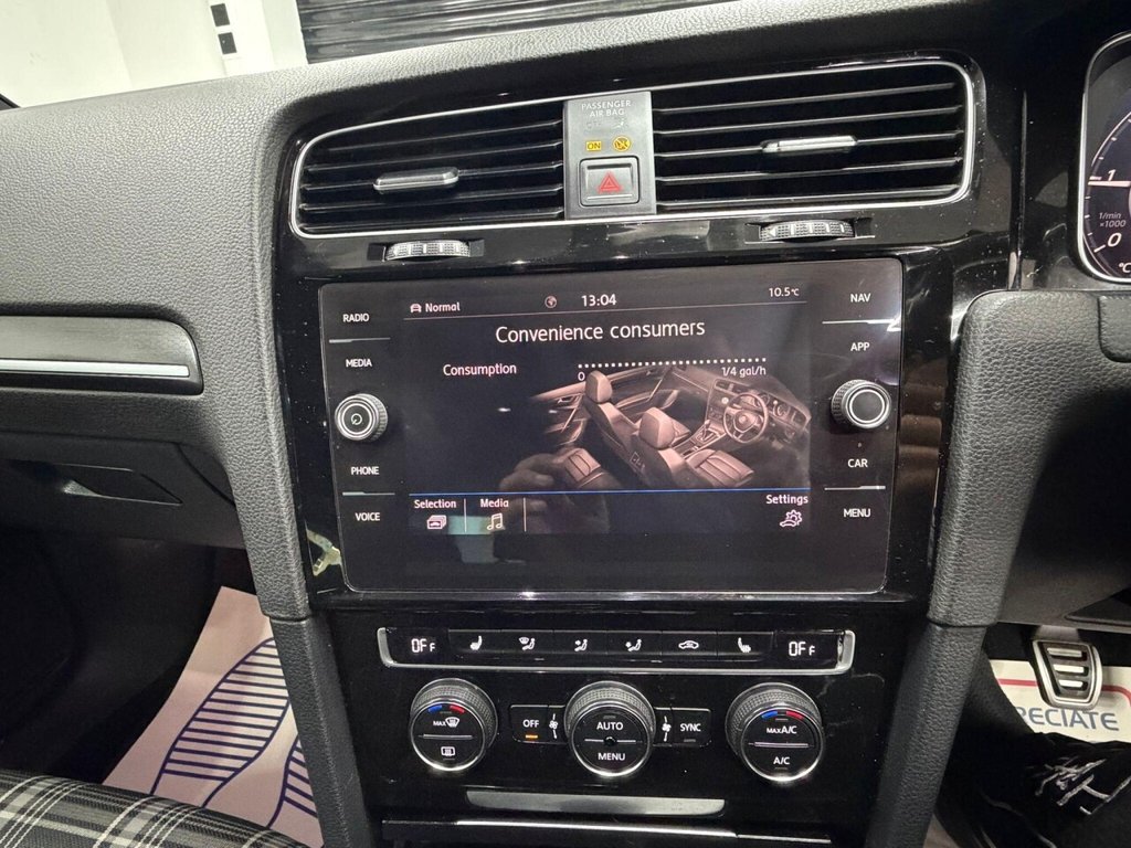 Used Volkswagen Golf 2017 for sale - 77110511: Photo 48