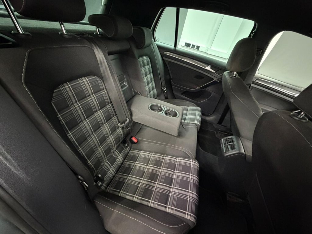 Used Volkswagen Golf 2017 for sale - 77110511: Photo 49