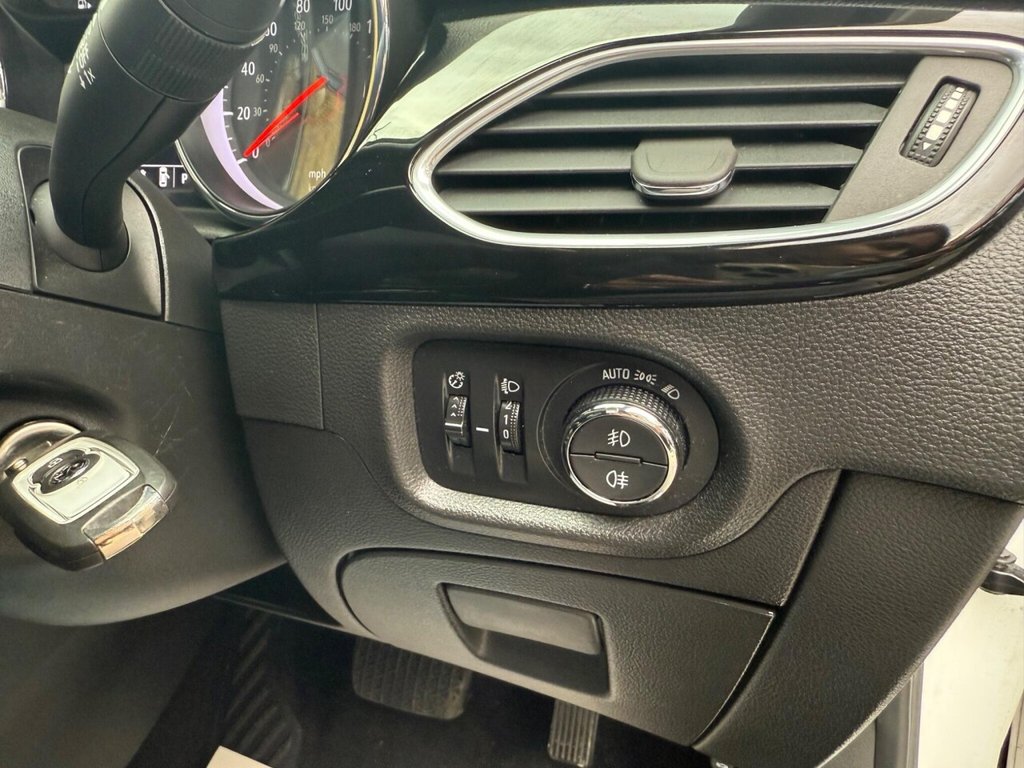 Used Vauxhall Astra 2018 for sale - 76396266: Photo 17