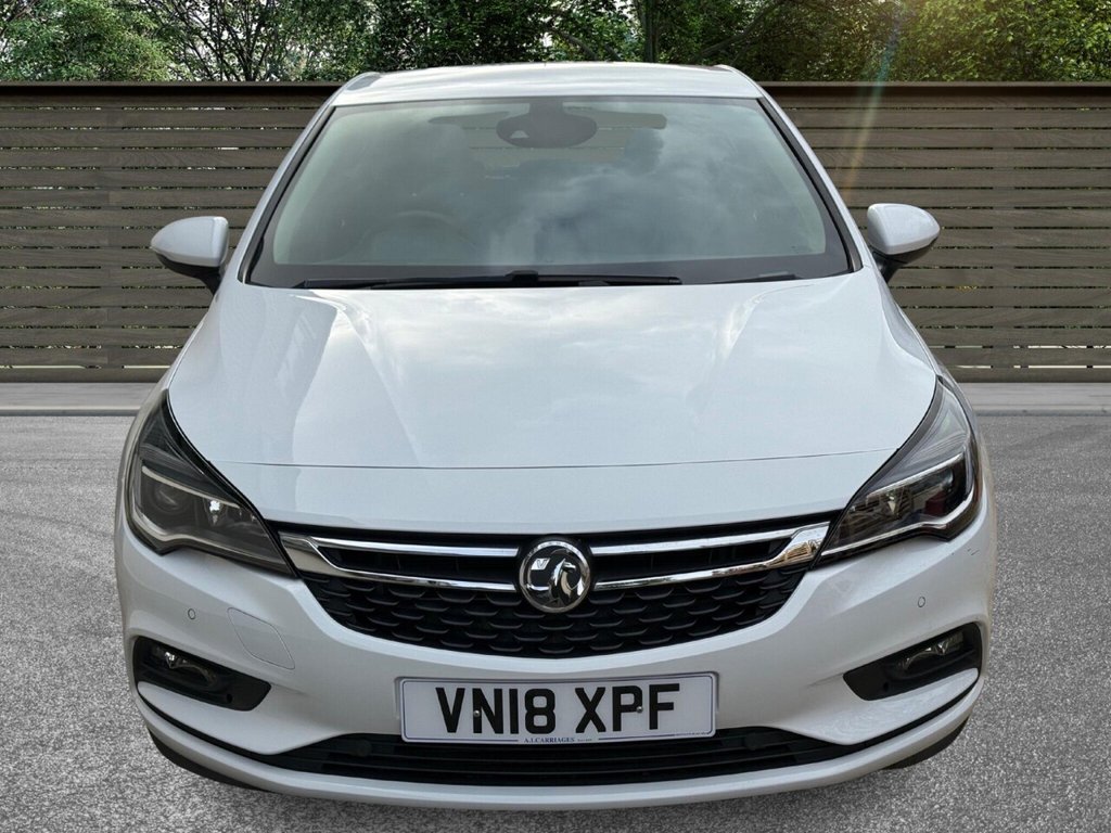 Used Vauxhall Astra 2018 for sale - 76396266: Photo 2