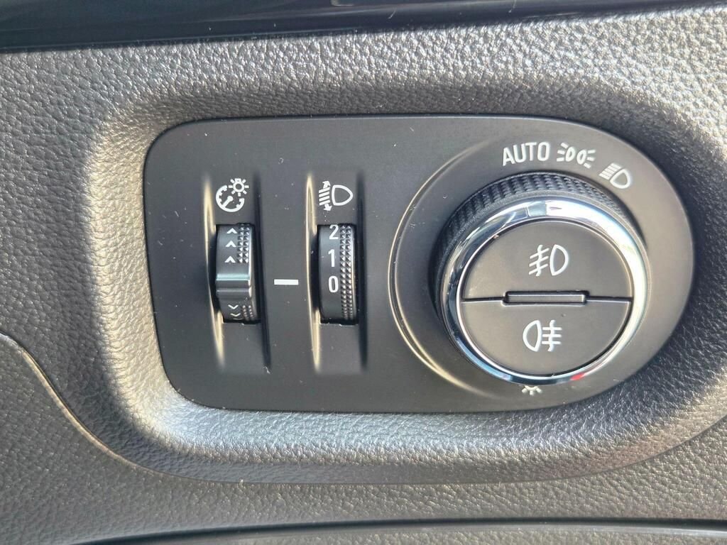 Used Vauxhall Astra 2018 for sale - 76156577: Photo 17