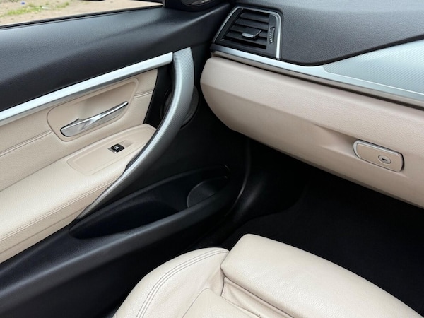 Used BMW 3 Series 2018 for sale - 76279763: Photo 12