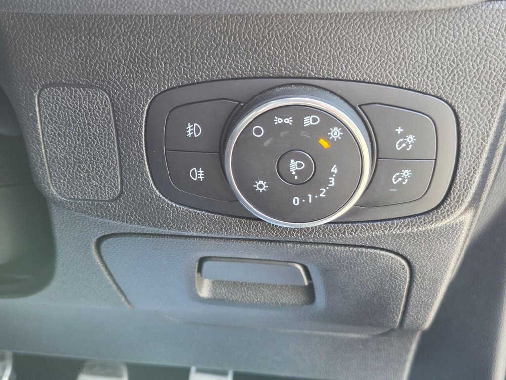 Used Ford Focus 2018 for sale - 76582634: Photo 16