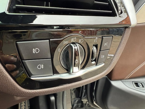 Used BMW 5 Series 2017 for sale - 76235666: Photo 22