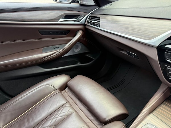 Used BMW 5 Series 2017 for sale - 76235666: Photo 30