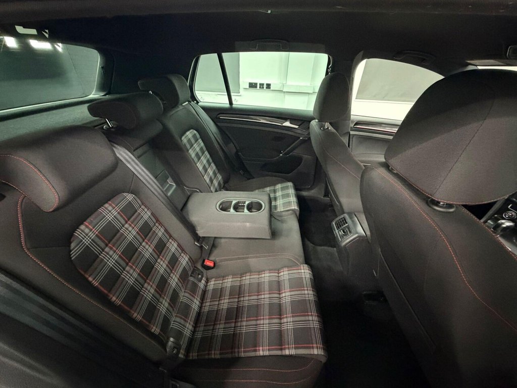 Used Volkswagen Golf 2013 for sale - 77477579: Photo 22