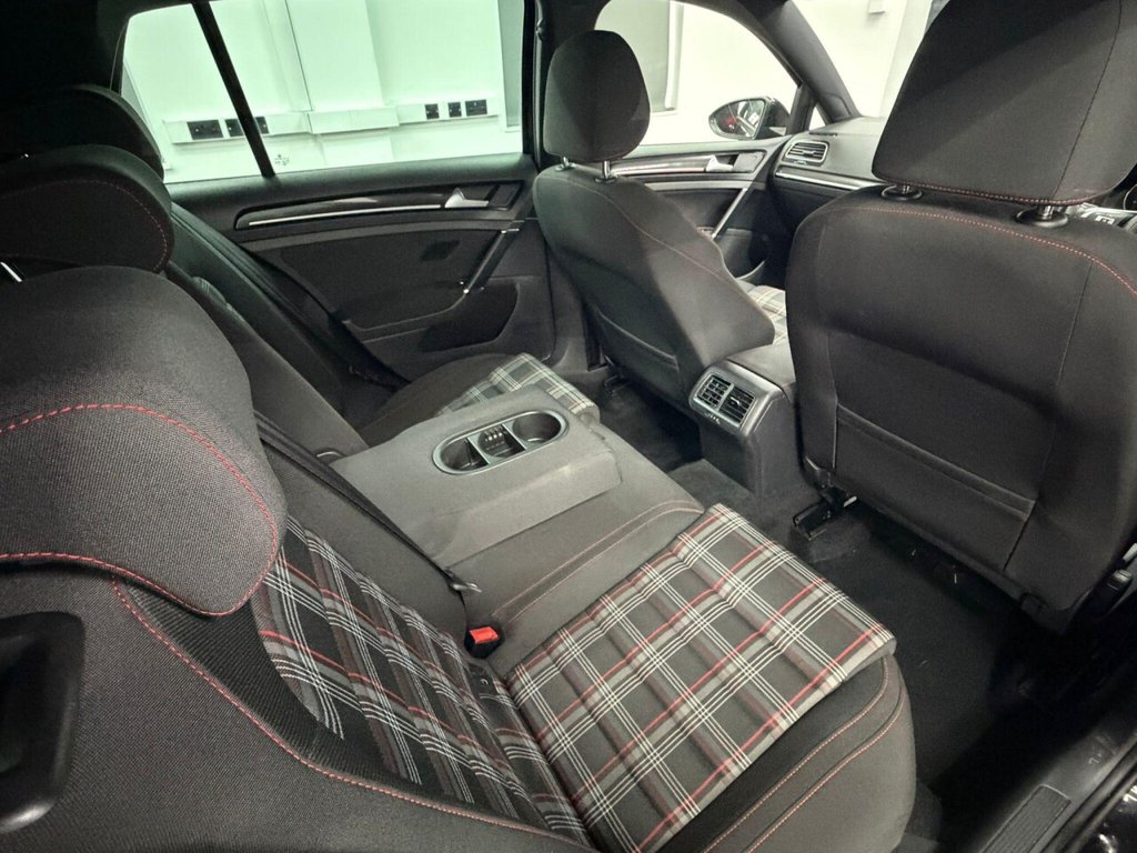 Used Volkswagen Golf 2013 for sale - 77477579: Photo 23