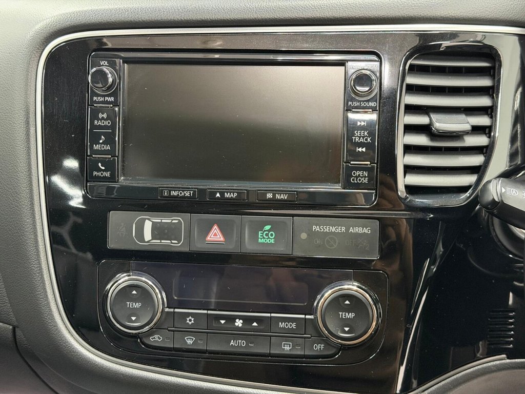 Used Mitsubishi Outlander 2018 for sale - 76942880: Photo 24